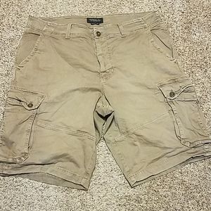 American Eagle cargo shorts